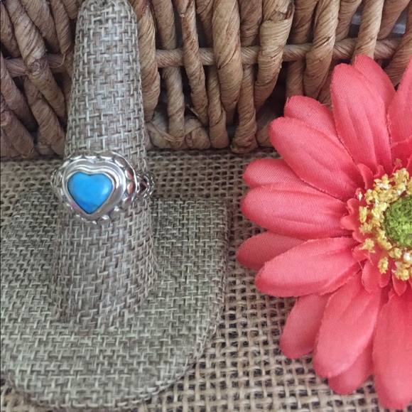 Sz 8 Blue Howlite Heart Ring in Sterling - Picture 2 of 7